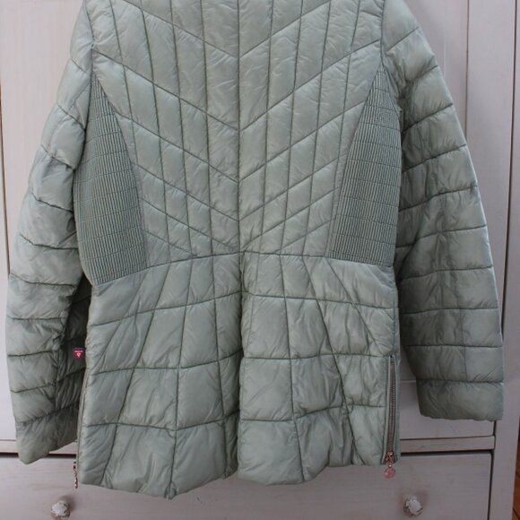 Jacket - Picture 4 of 6